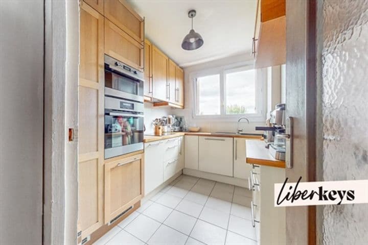 2 bedrooms apartment for sale in Joinville-le-Pont, France