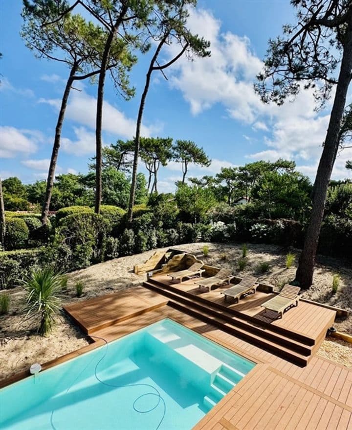 House for sale in Le Cap-Ferret, France