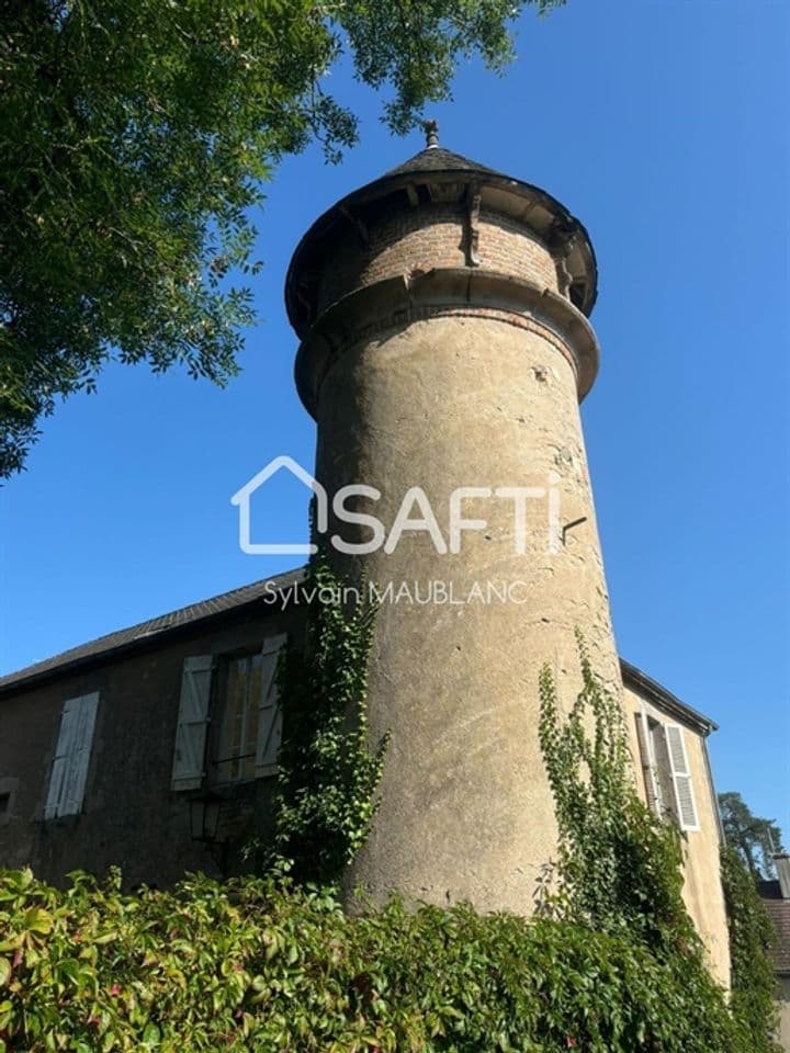 9 bedrooms other for sale in Laizy, France