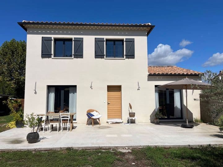 3 bedrooms house for sale in Noves, France