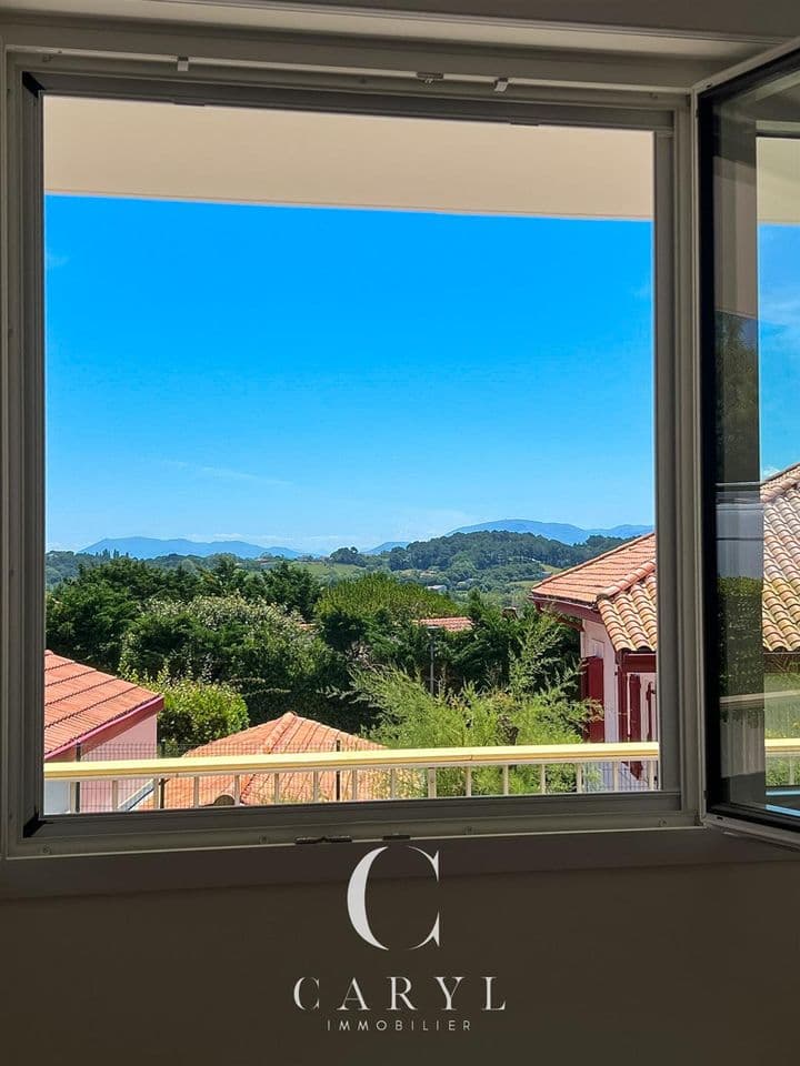 2 bedrooms other for sale in Bidart, France