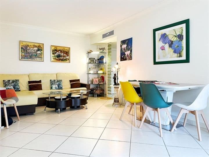 2 bedrooms apartment for sale in Cannes, France