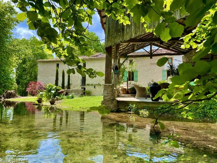 5 bedrooms other for sale in Chef-Boutonne, France