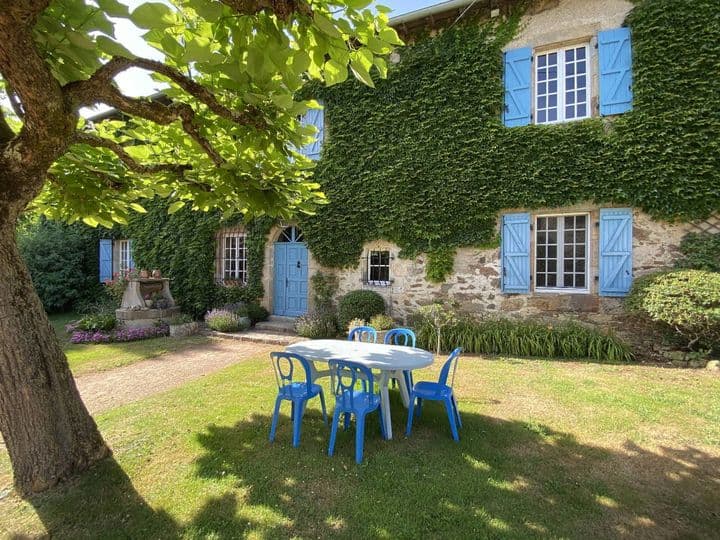 4 bedrooms house for sale in BUSSEROLLES, France