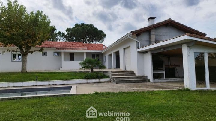 4 bedrooms house for sale in Castaignos-Souslens, France