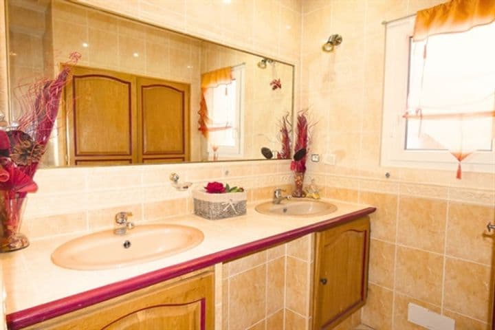 4 bedrooms house for sale in Tresques, France
