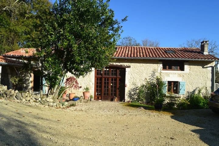 4 bedrooms house for sale in  France