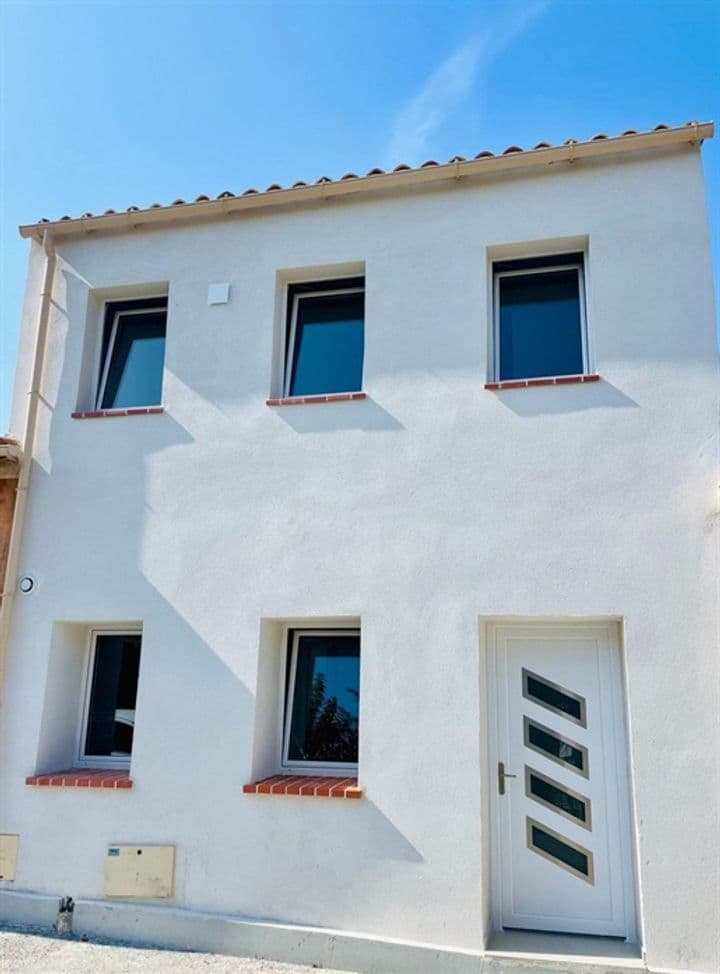 2 bedrooms other for sale in Bagnols-en-Foret, France