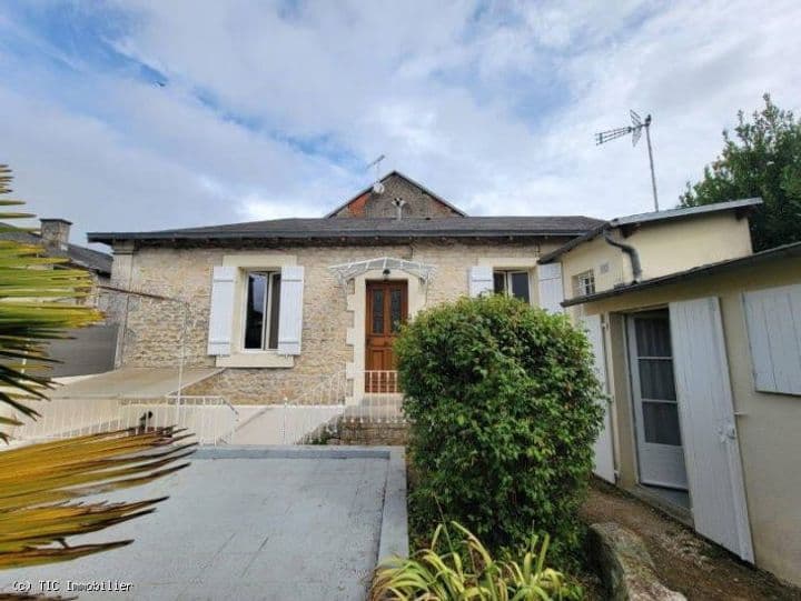 2 bedrooms house for sale in  France