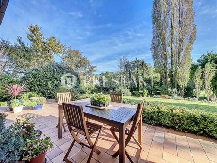 3 bedrooms house for sale in Gradignan, France