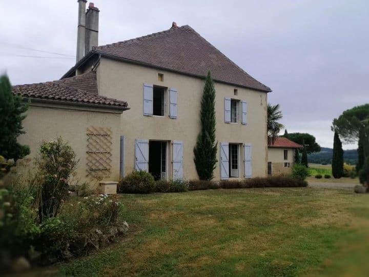 4 bedrooms house for sale in  France