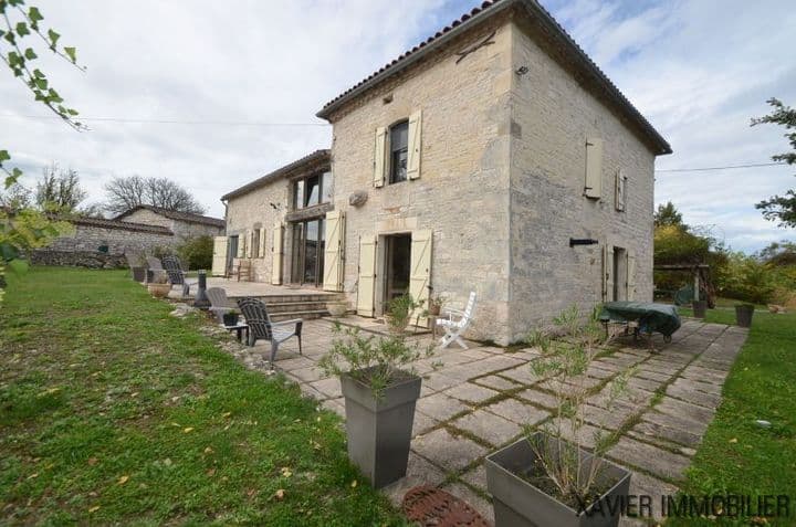 6 bedrooms house for sale in  France