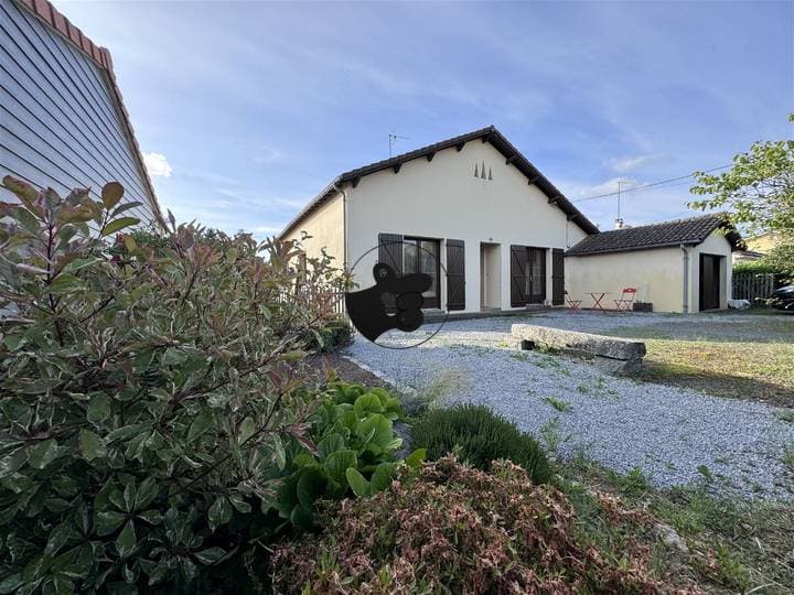 4 bedrooms house for sale in Deux-Sevres (79), France