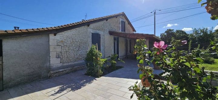 2 bedrooms house for sale in  France