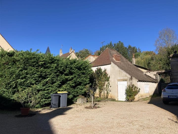 6 bedrooms house for sale in Buxy, France