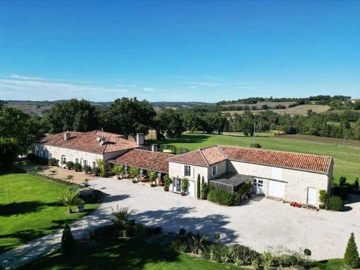 7 bedrooms house for sale in  France