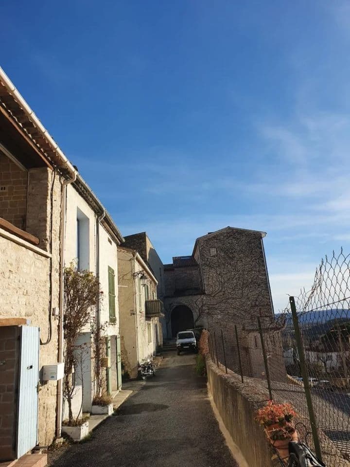 2 bedrooms house for sale in  France