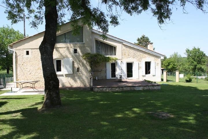 6 bedrooms house for sale in  France