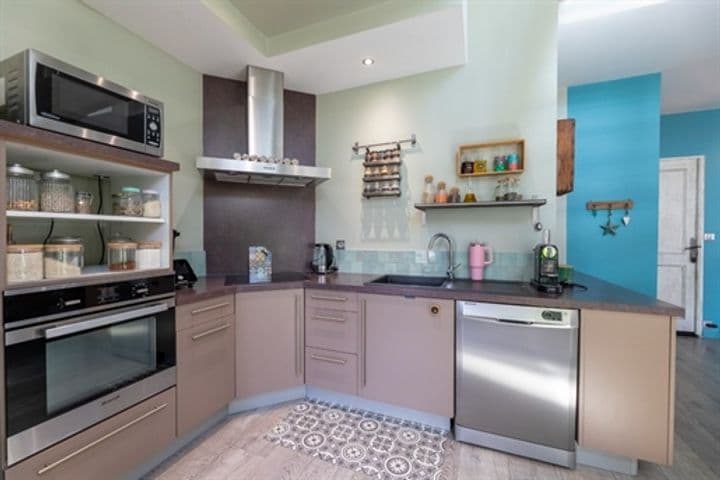 2 bedrooms apartment for sale in Pau, France