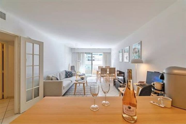 1 bedroom apartment for sale in Antibes, France