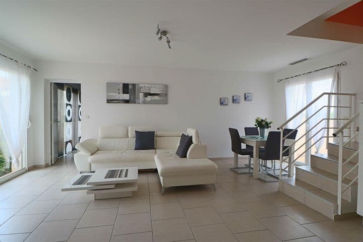 5 bedrooms house for sale in Vendres, France