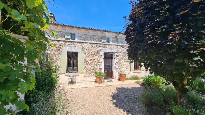 4 bedrooms house for sale in  France