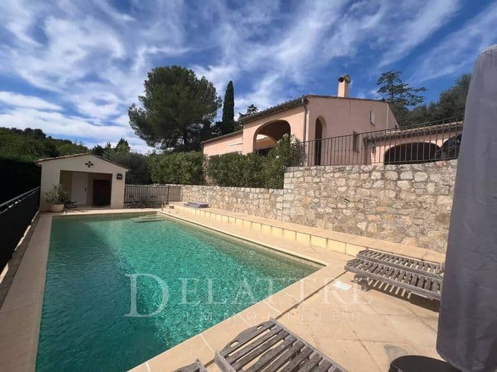 4 bedrooms house for sale in  France