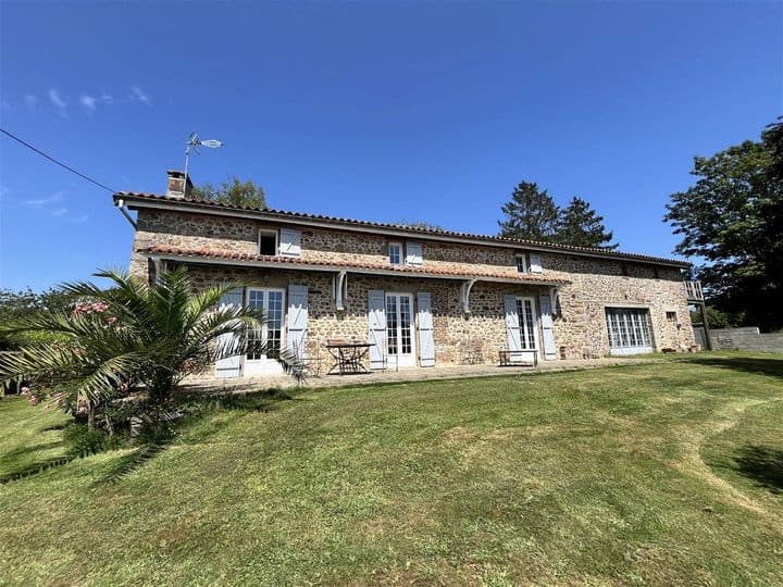 4 bedrooms house for sale in cerizay, France