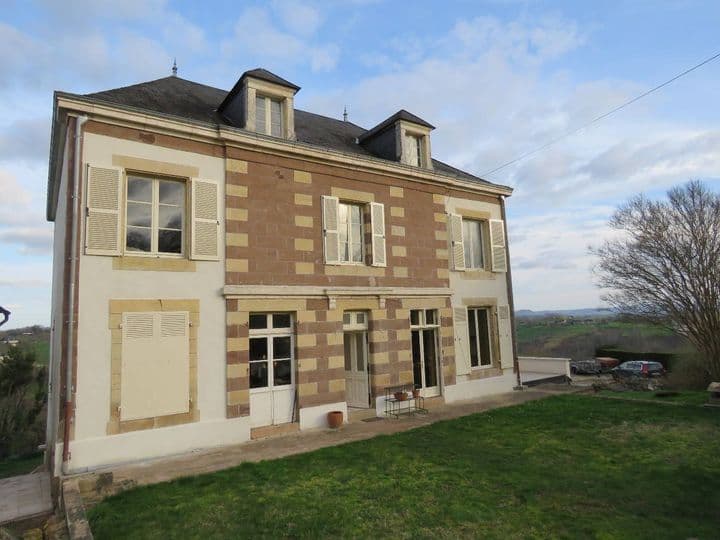 4 bedrooms house for sale in YSSANDON, France