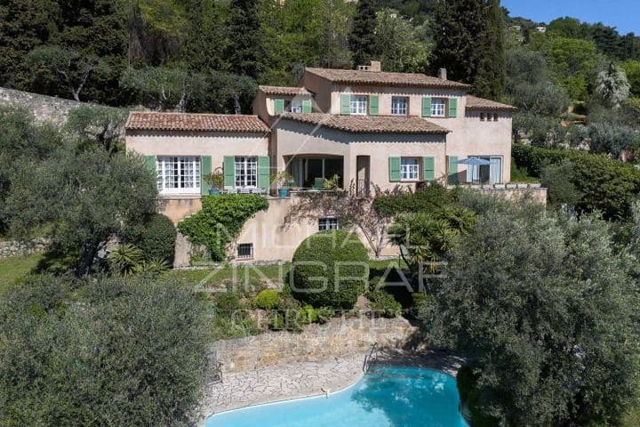 5 bedrooms house for sale in  France