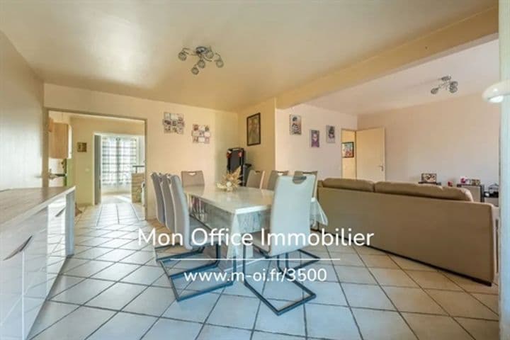 3 bedrooms apartment for sale in Gardanne, France