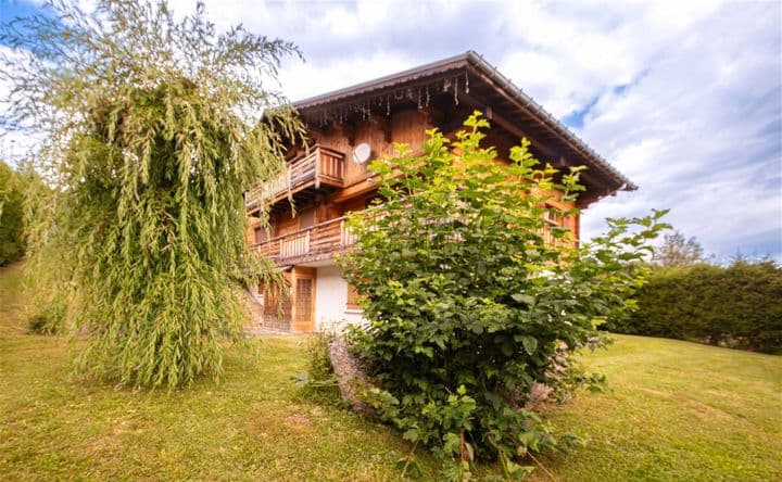 8 bedrooms house for sale in Combloux, France