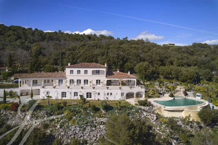 6 bedrooms house for sale in  France