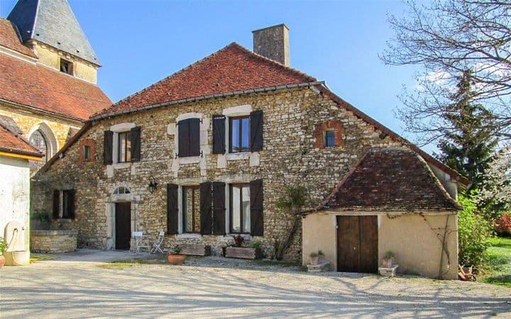 6 bedrooms house for sale in  France