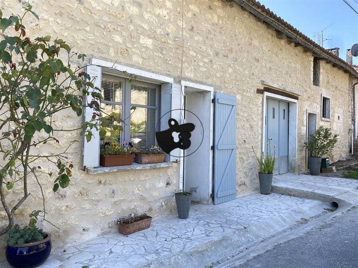 3 bedrooms house for sale in Charente (16), France