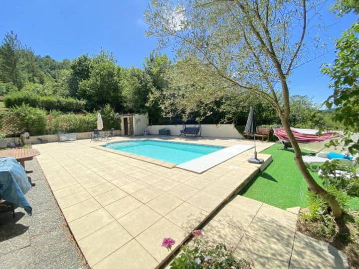 5 bedrooms house for sale in  France