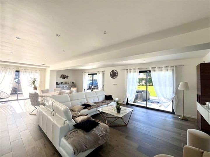 4 bedrooms other for sale in Octeville-sur-Mer, France