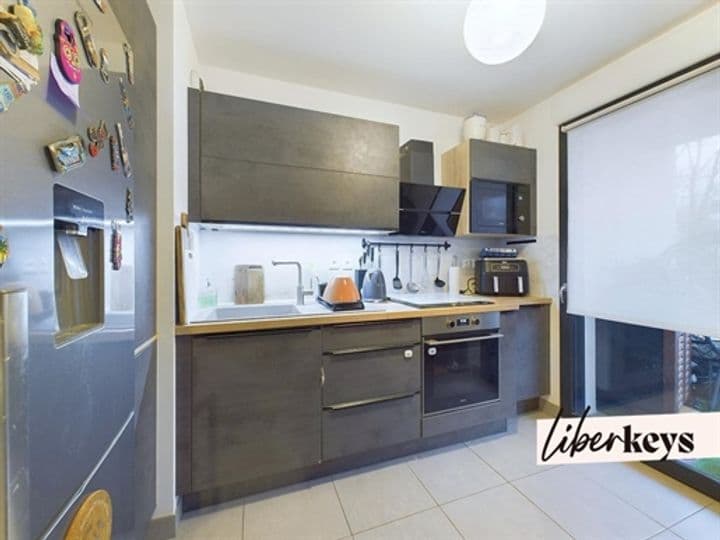 3 bedrooms apartment for sale in Saint-Cyr-lEcole, France