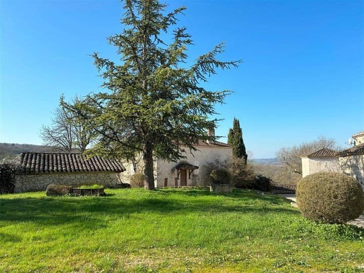 10 bedrooms house for sale in  France