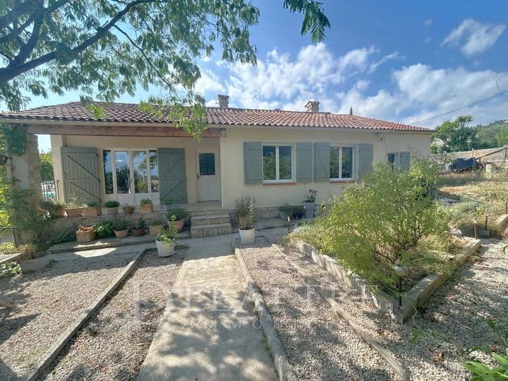 5 bedrooms house for sale in  France