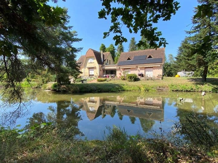 5 bedrooms house for sale in st savin, France