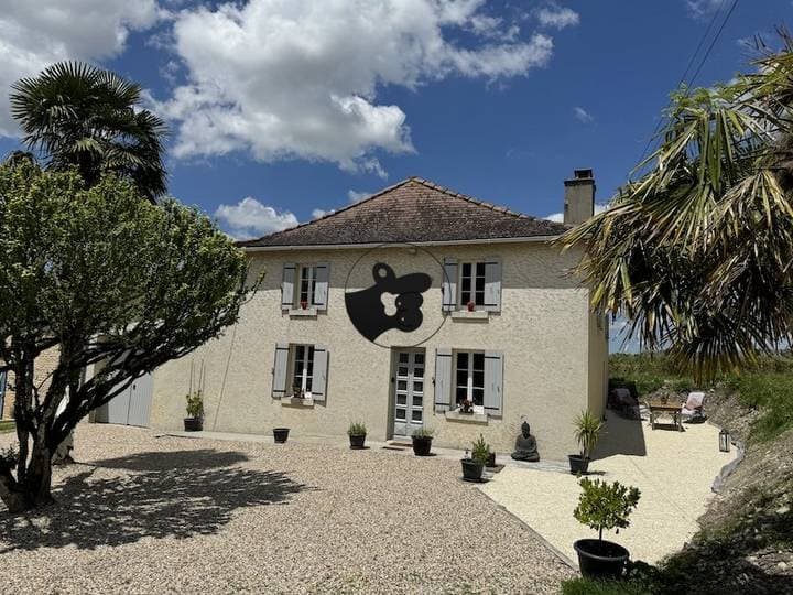 3 bedrooms house for sale in Charente (16), France