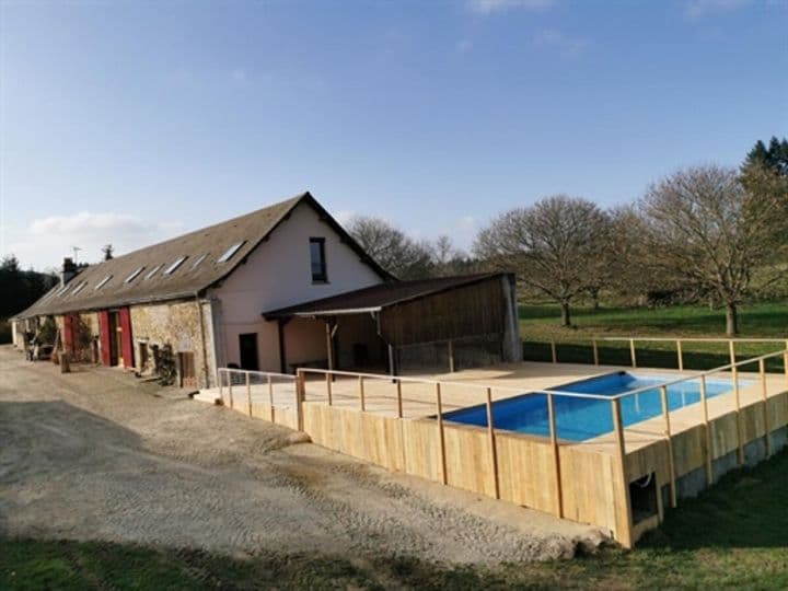 10 bedrooms house for sale in Saint-Yrieix-la-Perche, France