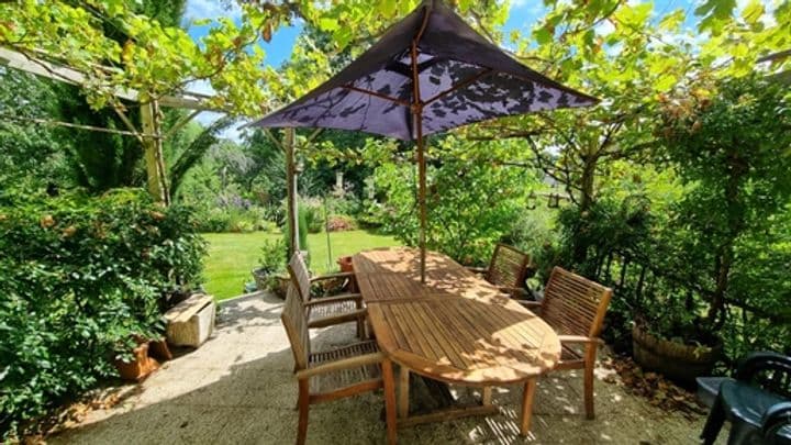 4 bedrooms house for sale in Saint-Mathieu, France