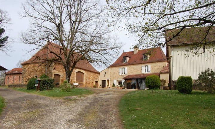 4 bedrooms house for sale in  France