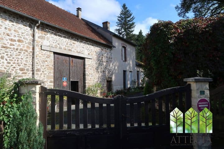 2 bedrooms house for sale in Glenic, France