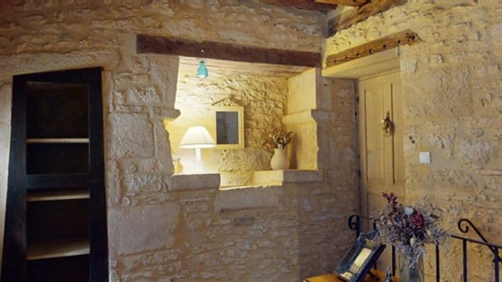 2 bedrooms house for sale in Les Eyzies, France