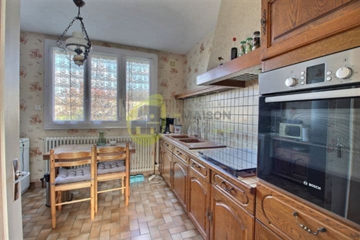 2 bedrooms house for sale in Bourges, France