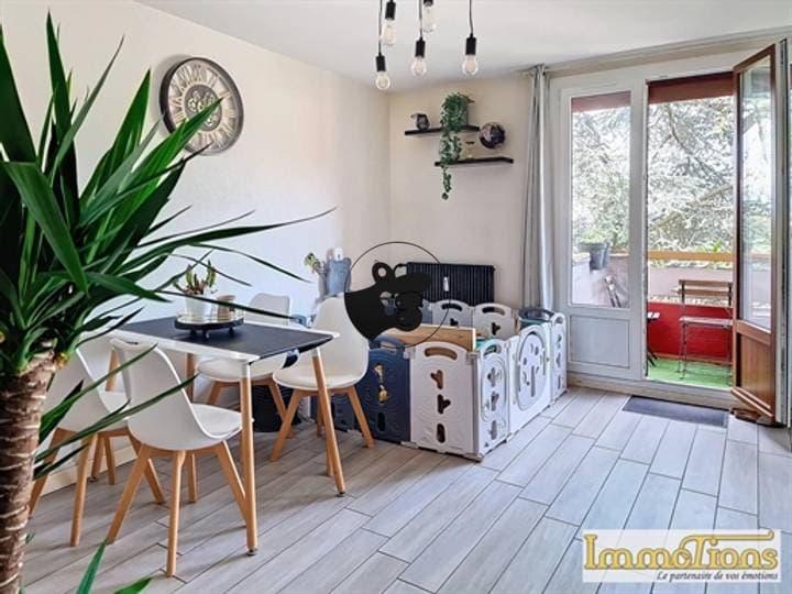 2 bedrooms other for sale in Saint-Marcellin, France