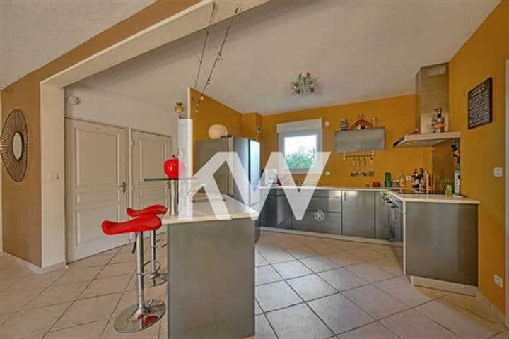 2 bedrooms house for sale in Nimes, France